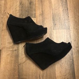 Steve Madden Women's Wincce Wedge